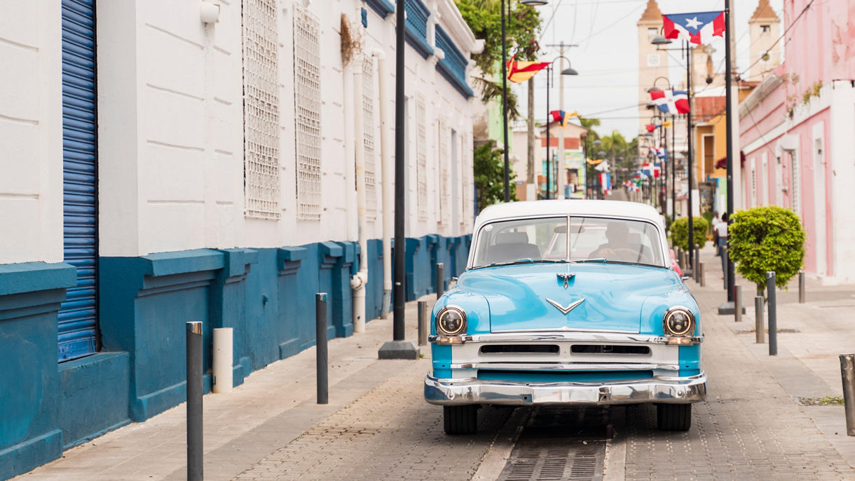 Discover Puerta Plata in a Classic Car & Mofongo Class