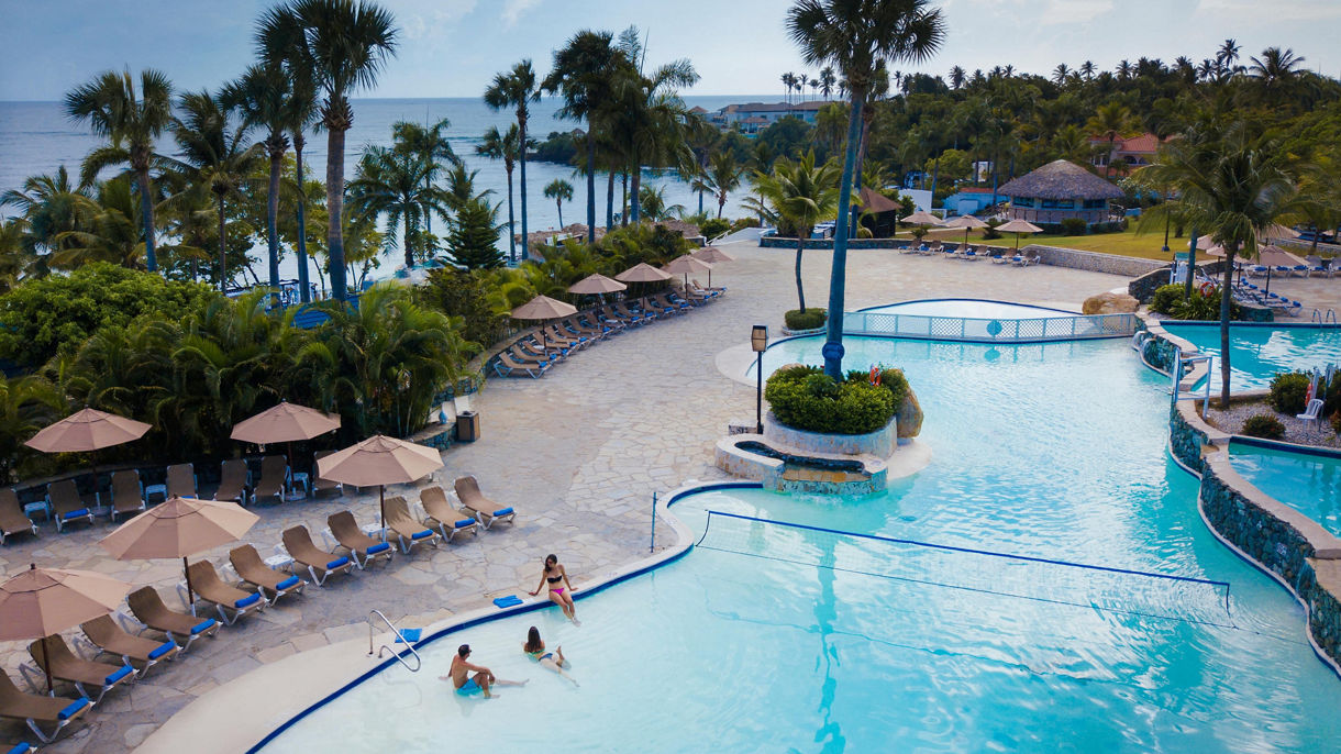 Monkeyland & All-Inclusive Lifestyle Beach Resort with Lunch