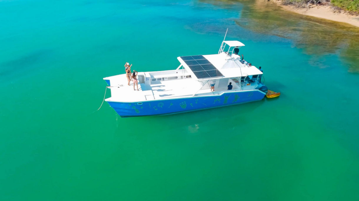 Waves & Vibes Adults Only Party Boat