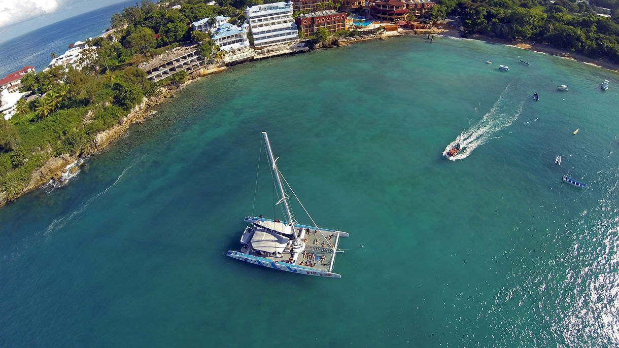 Two Site Reef Snorkel by Sailing Catamaran with Lunch