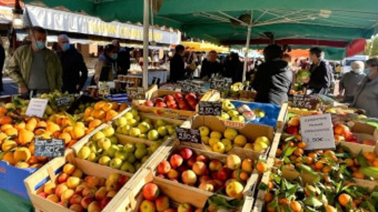 Ajaccio on foot, Local Market & Tasting: A Small Group Tour