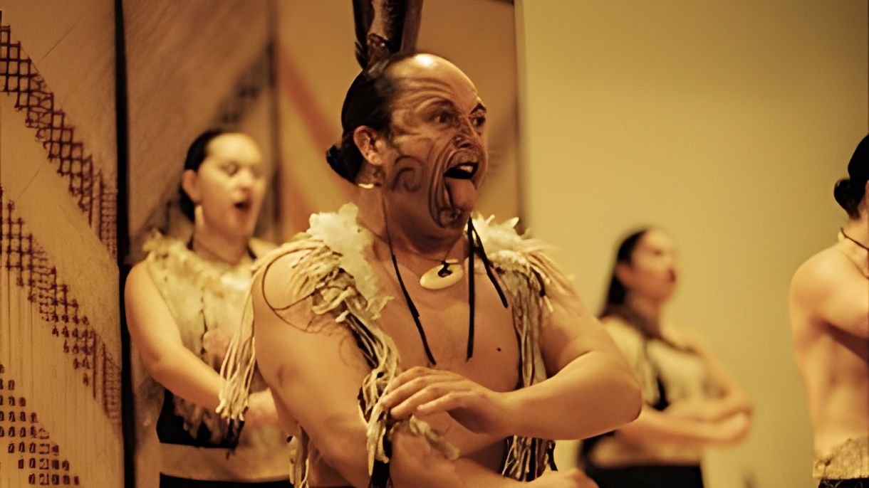 Best Of Auckland: City Drive & Maori Performance at Museum