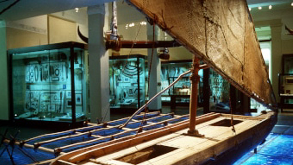 Debark Tour: Auckland Highlights with Museum