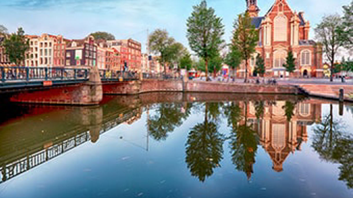 Amsterdam by Private Vehicle - Van Class Half Day (With Guide)