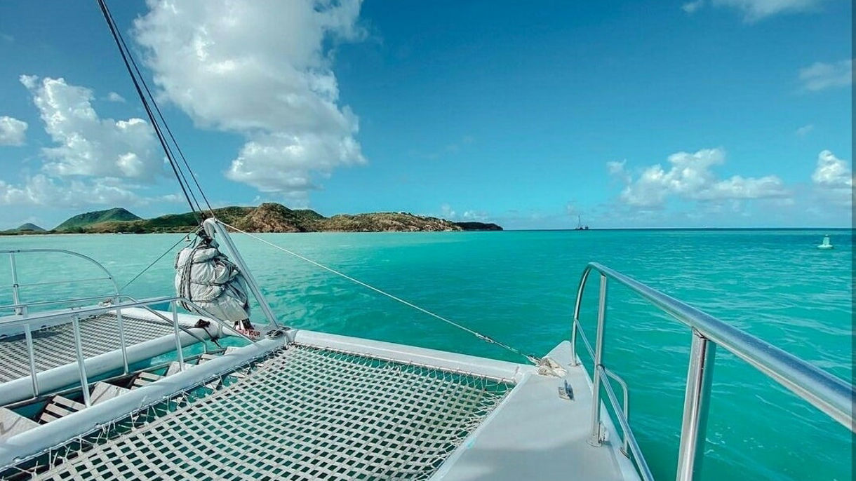 Antigua Pineapple & Champagne Cruise