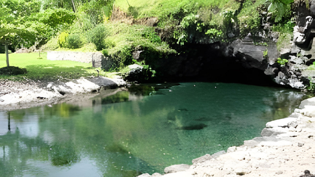 Piula Cave Pool & Vailele