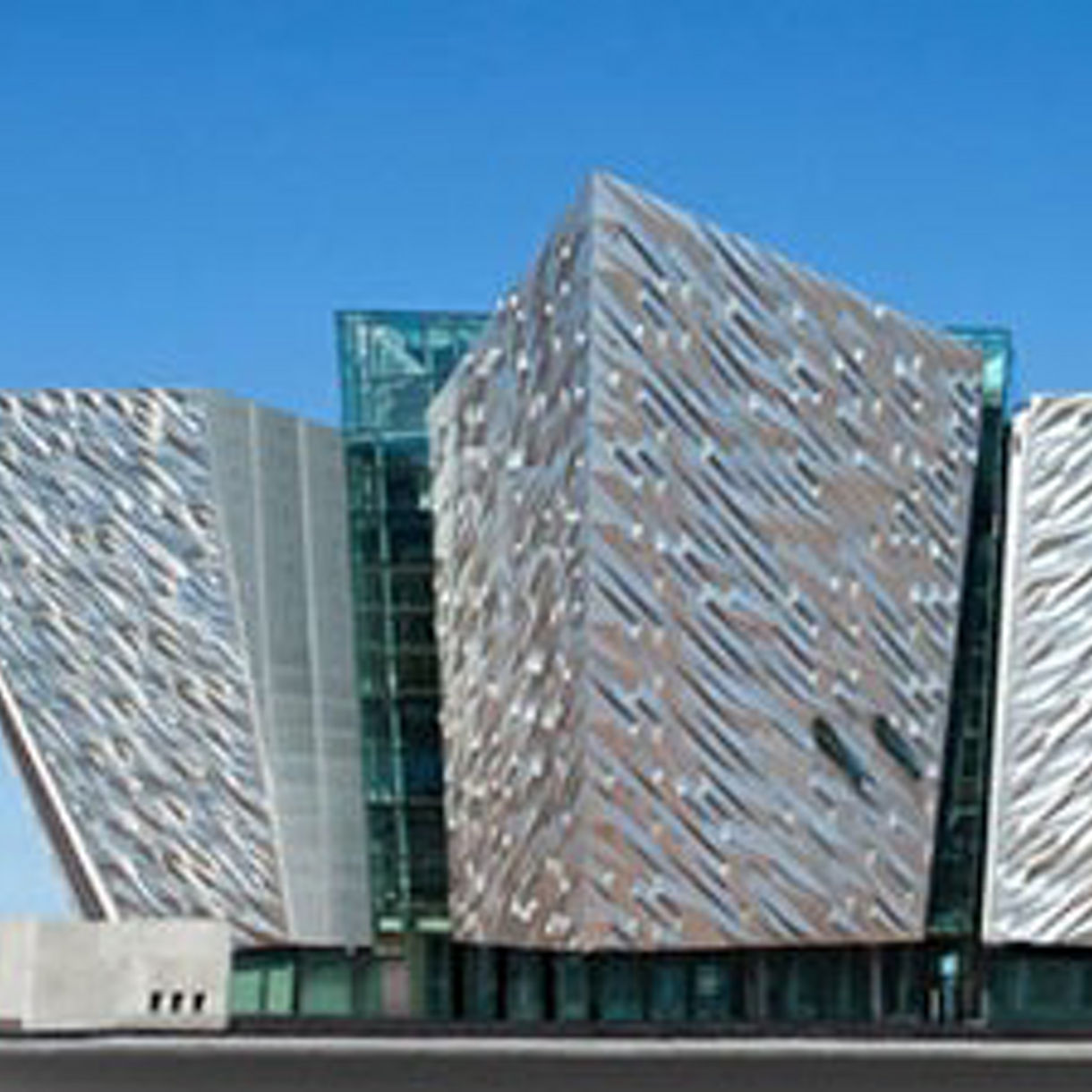 Titanic Belfast & City Drive