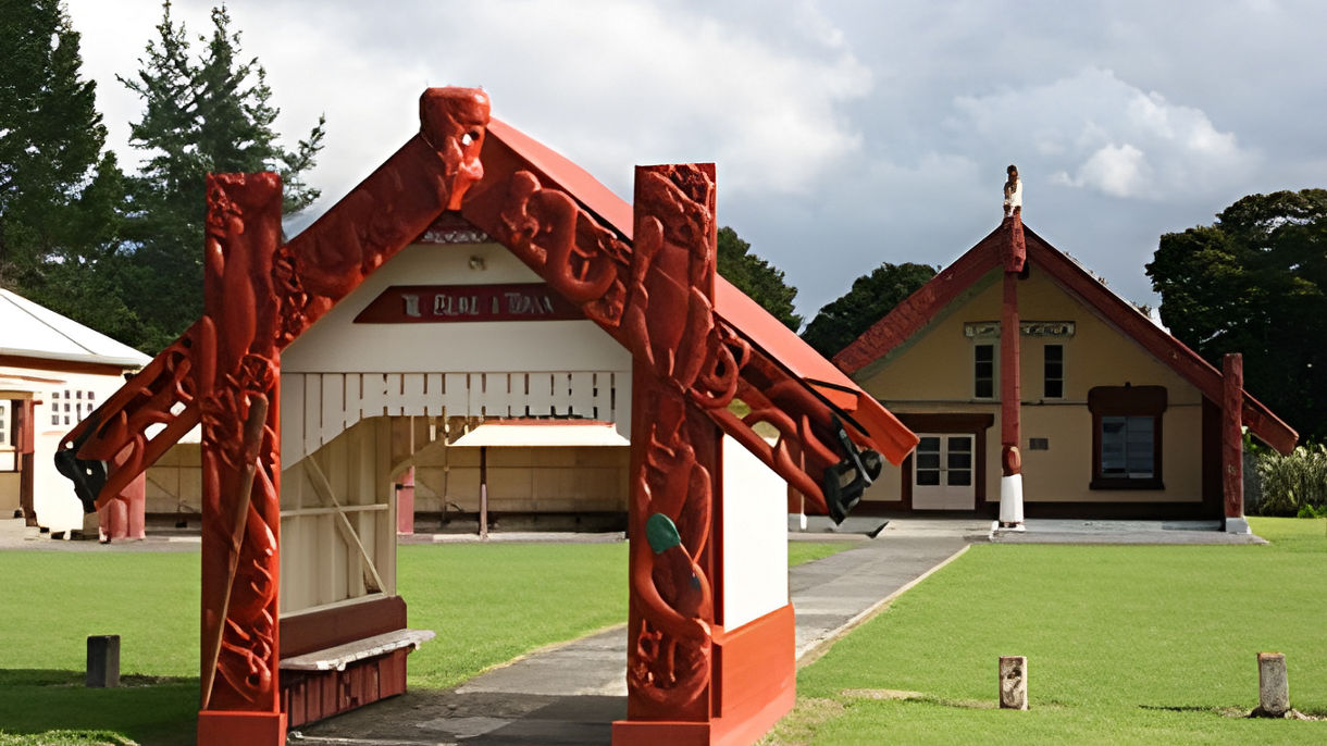 Kerikeri, Maori Meetinghouse & Puketi Kauri Forest