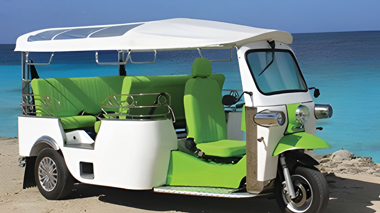 Scenic Tour of Kralendijk via Eco-Powered Tuk Tuk