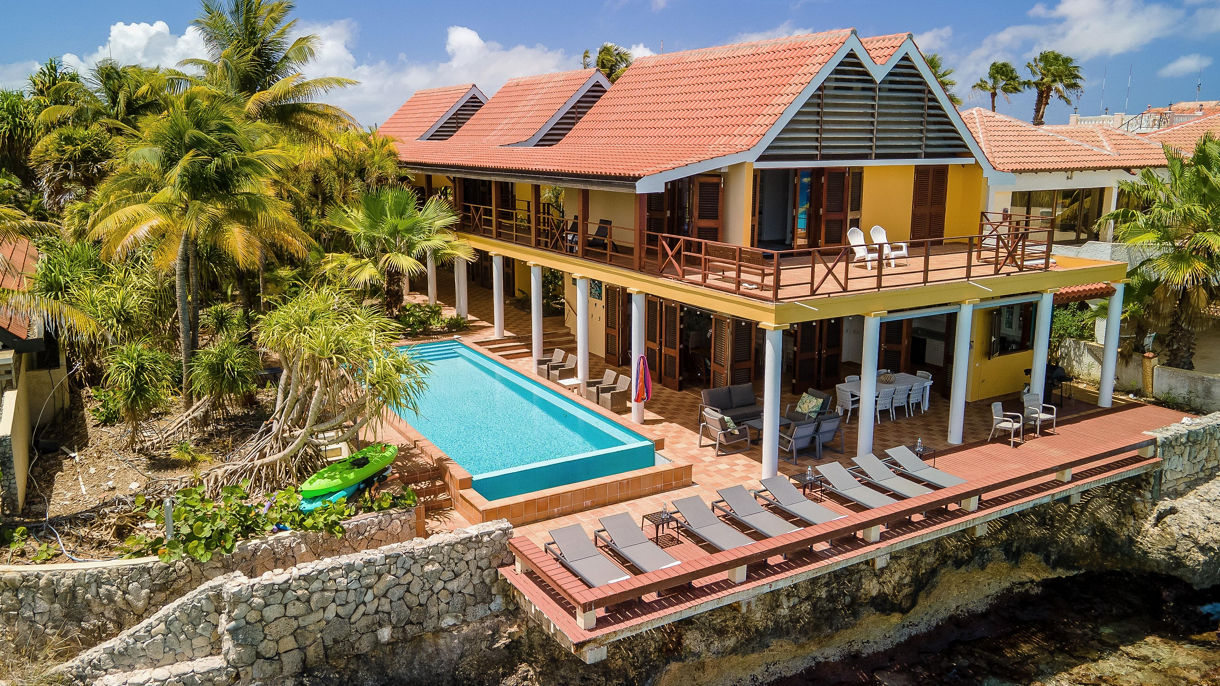Exclusive Oceanfront Villa Retreat - Adults Only