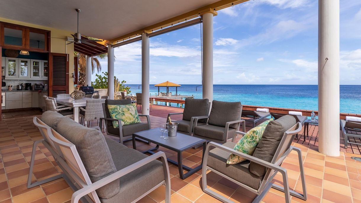 Exclusive Oceanfront Villa Retreat - Adults Only