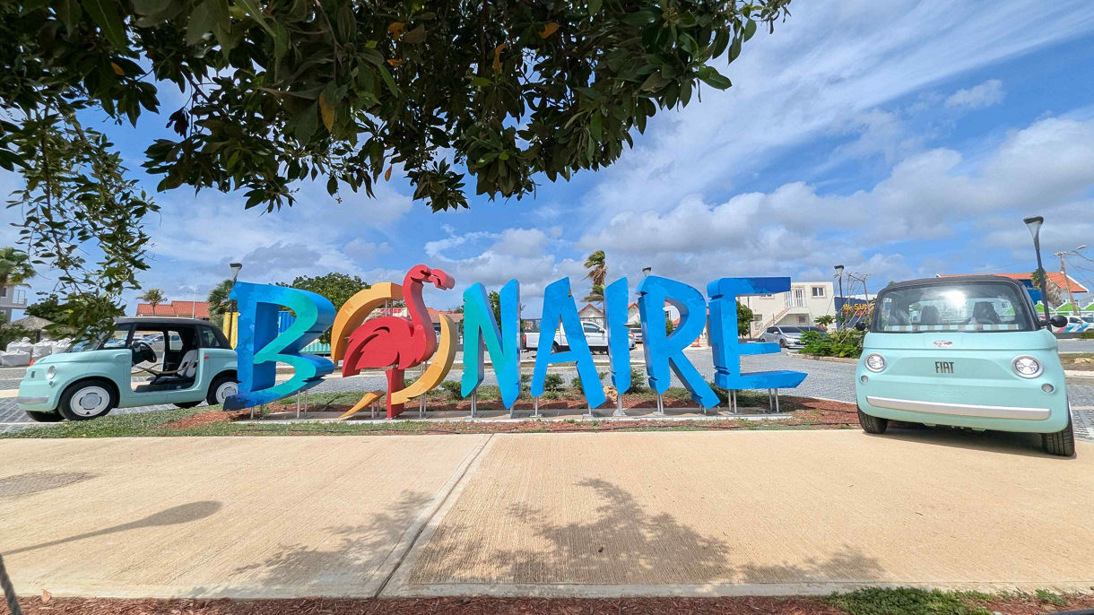 Explore Bonaire by Electric Fiat Topolino