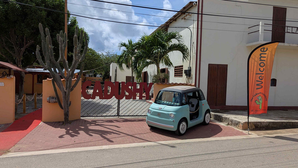Explore Bonaire by Electric Fiat Topolino