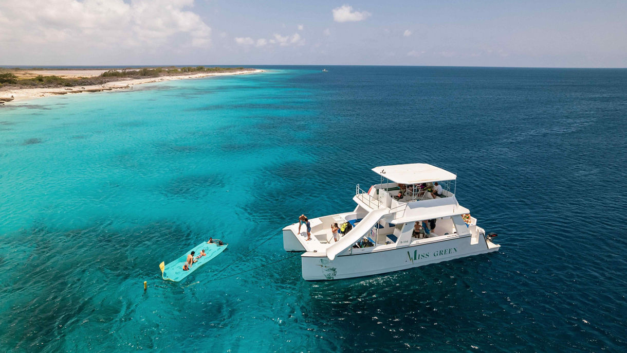 Electro Catamaran Snorkel Safari