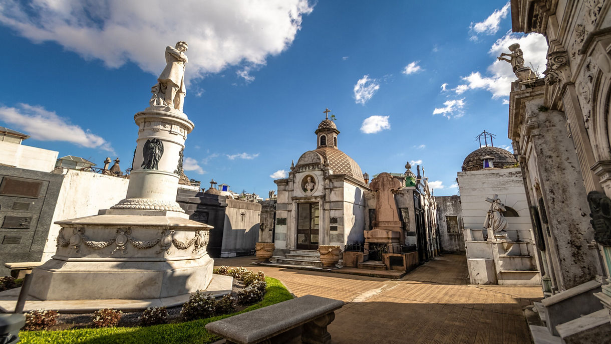 Best of Buenos Aires: La Boca & Recoleta Cemetery