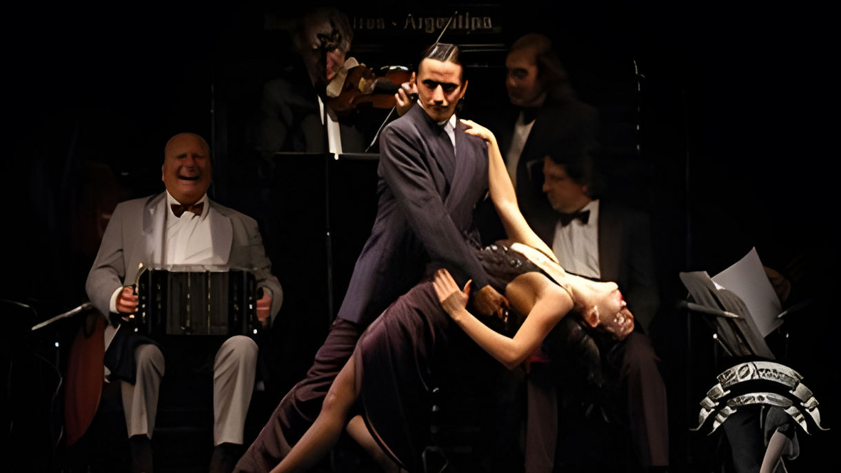 Debark Tour - Tango Show & City Drive
