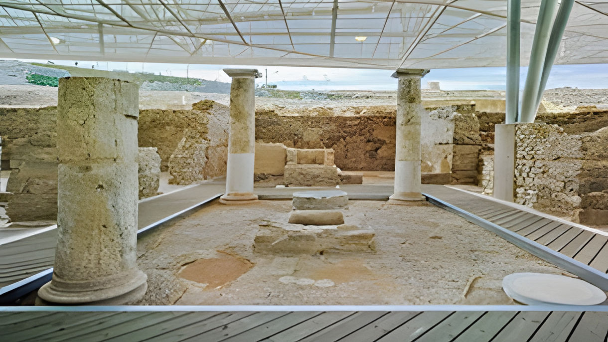 A Walk Through The Roman Forum District