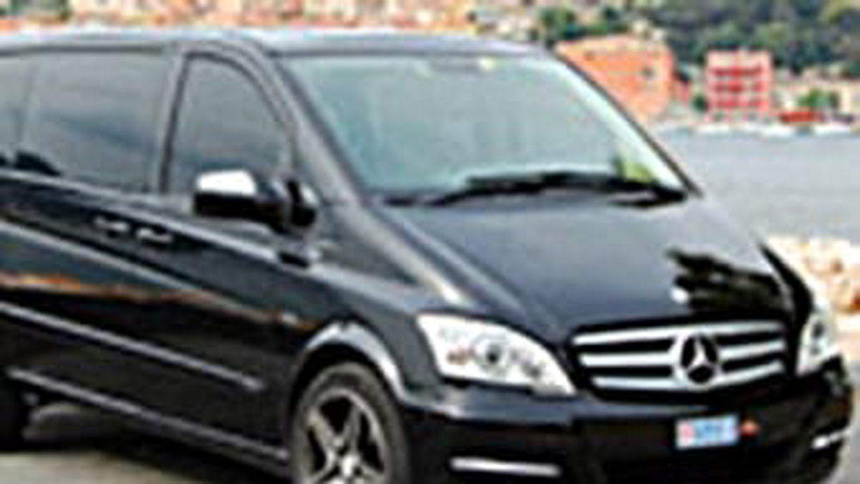 Cannes by Private Vehicle - Van Class Full Day (With Guide)