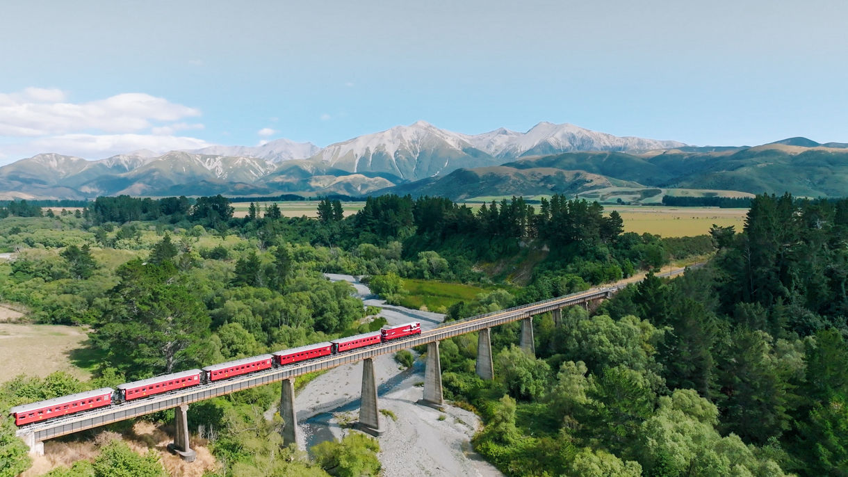 Ultimate Southern Alps - The Mountaineer Train Tour