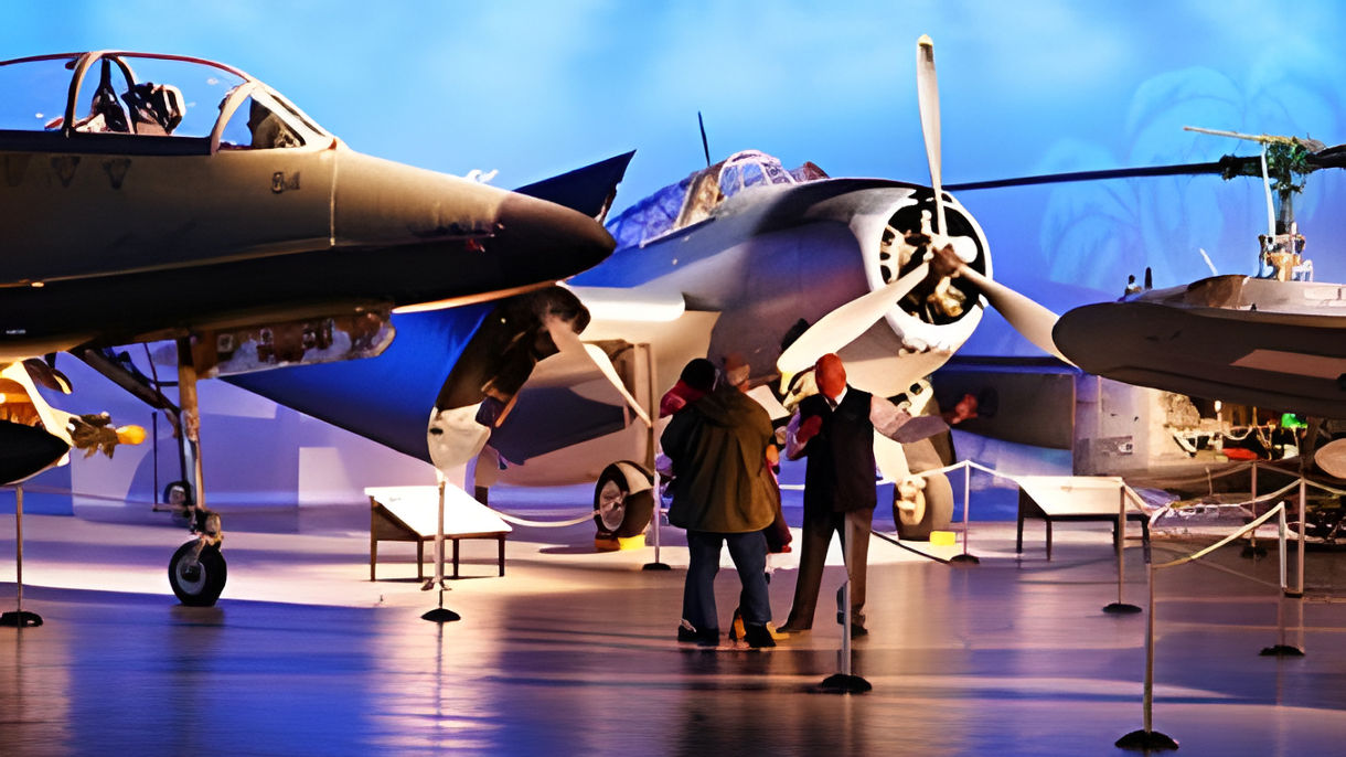 Best of Christchurch: Airforce Wings: Behind the scenes & Antarctic Ice Adventure
