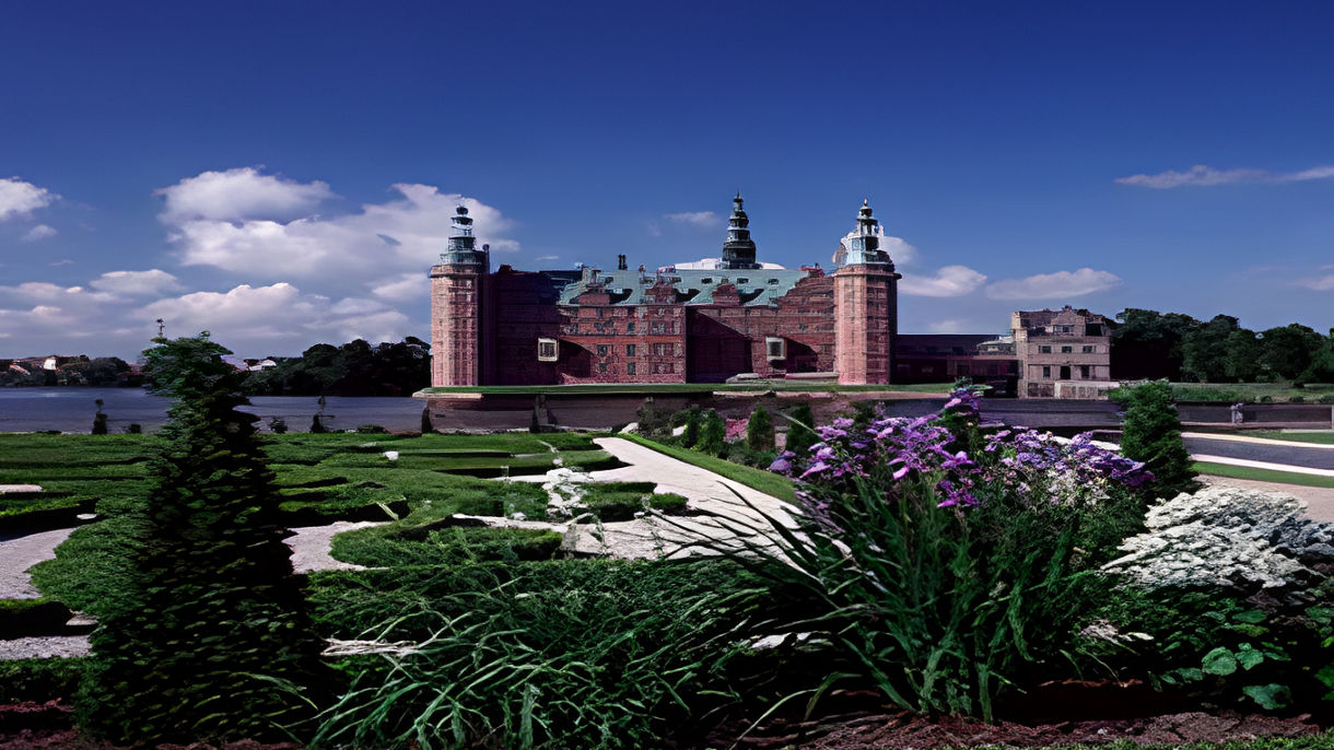 Mighty & Magnificent Royal Fortresses