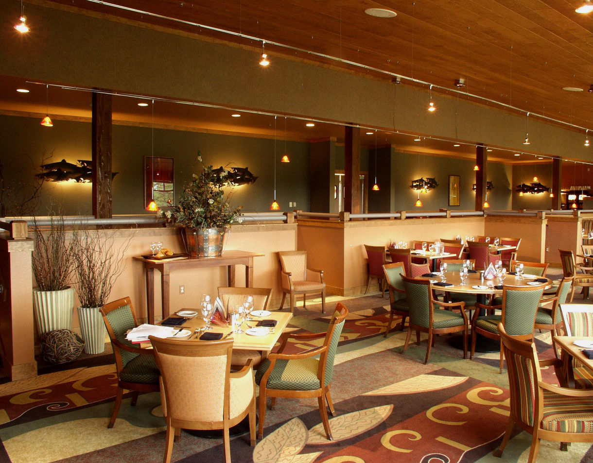 Two Rivers Restaurant | Copper River Princess Wilderness Lodge ...