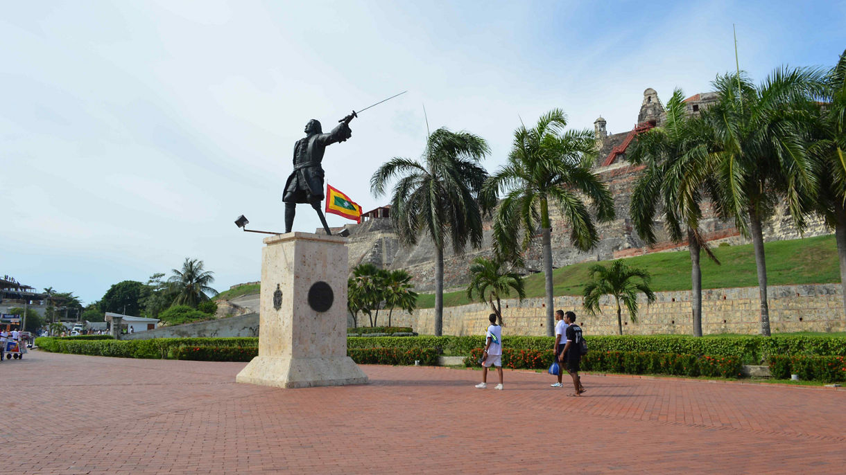 Cartagena Sightseeing & Local Food Tasting