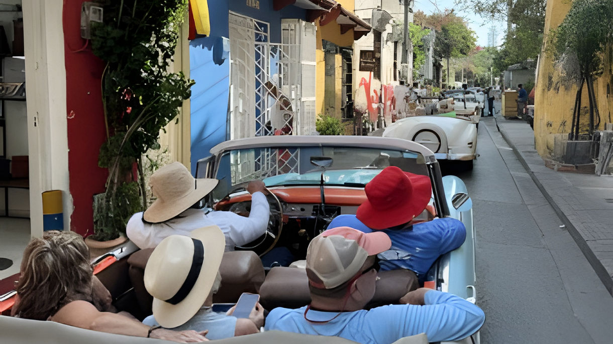 Old Town Cartagena & Getsemani by Classic Roadsters