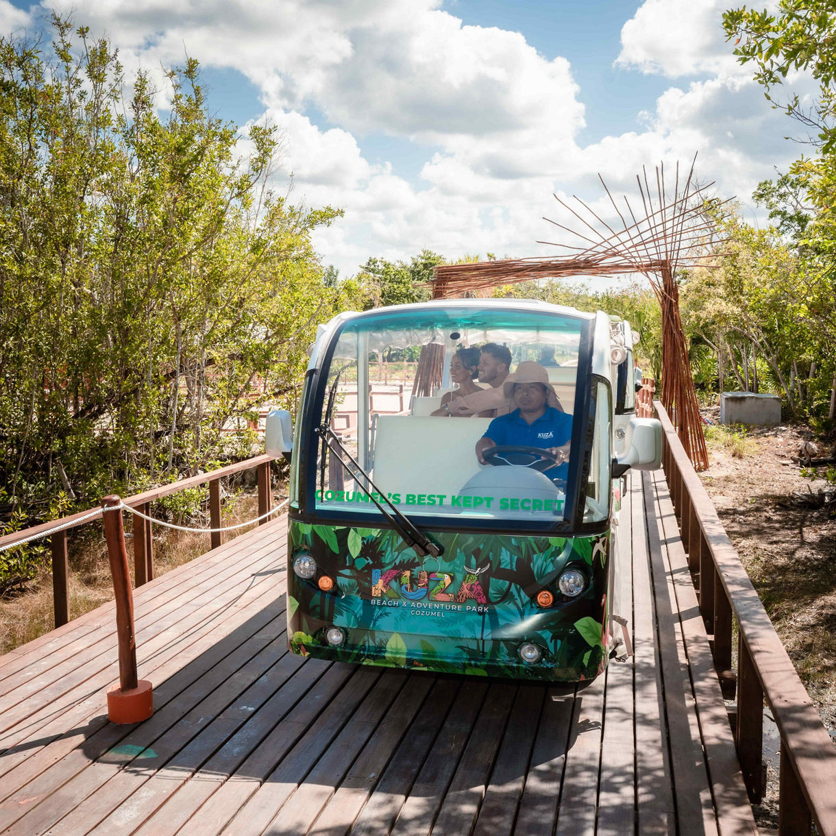 KUZÁ Beach Park Day Pass