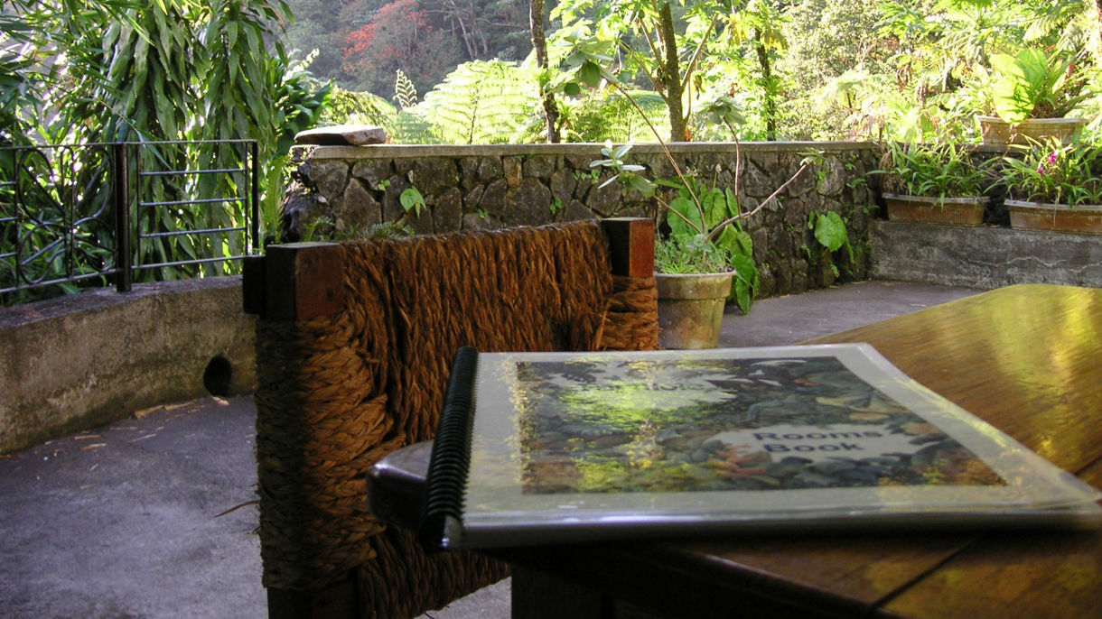 Trafalgar Falls, Botanical Gardens & Scenic Drive