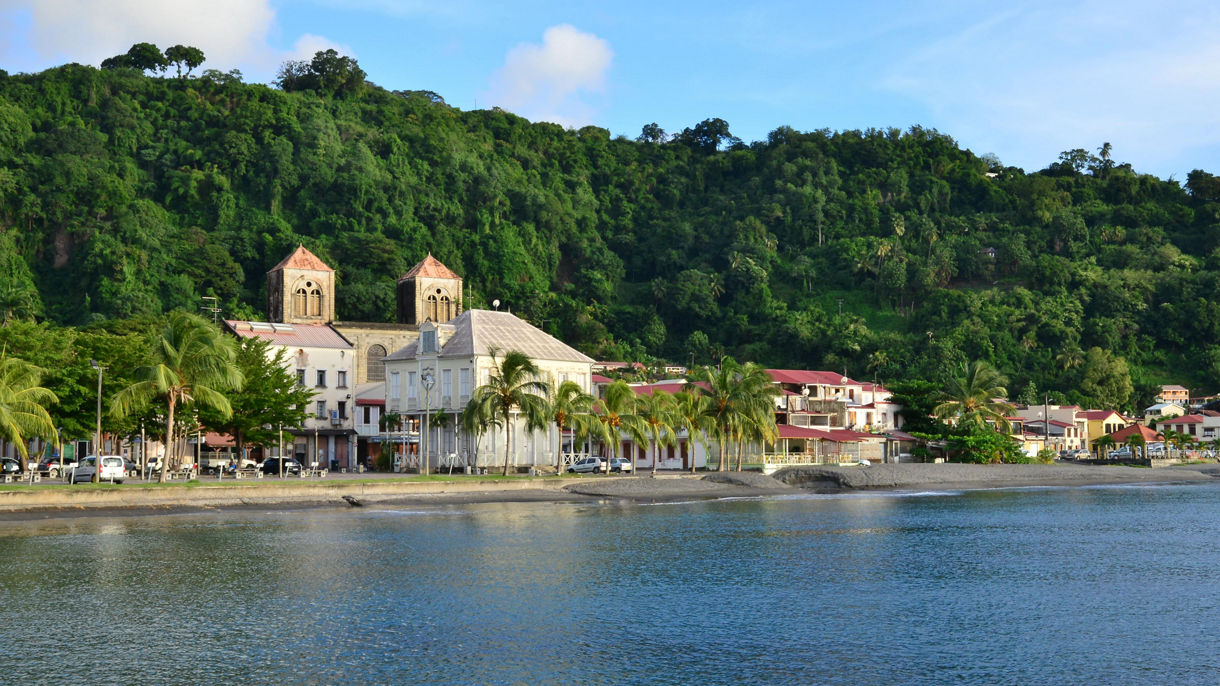 Authentic Martinique by Cabrio Bus