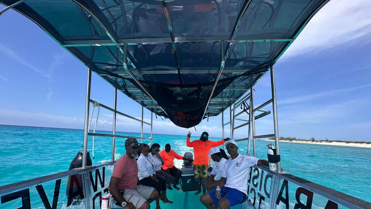 Reef Discovery by Invisible Boat