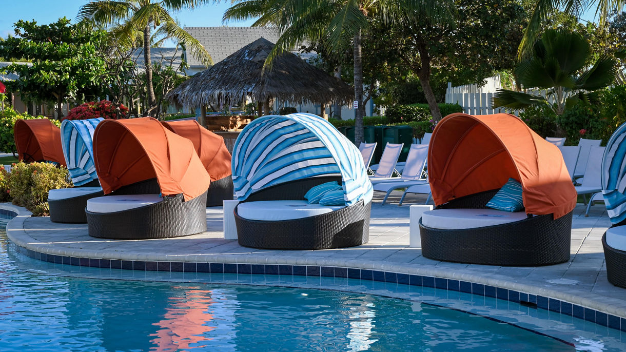 Margaritaville Poolside Clamshell Bed