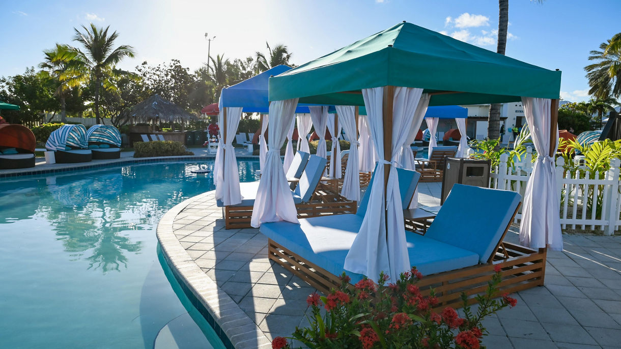 Margaritaville Poolside Daybed