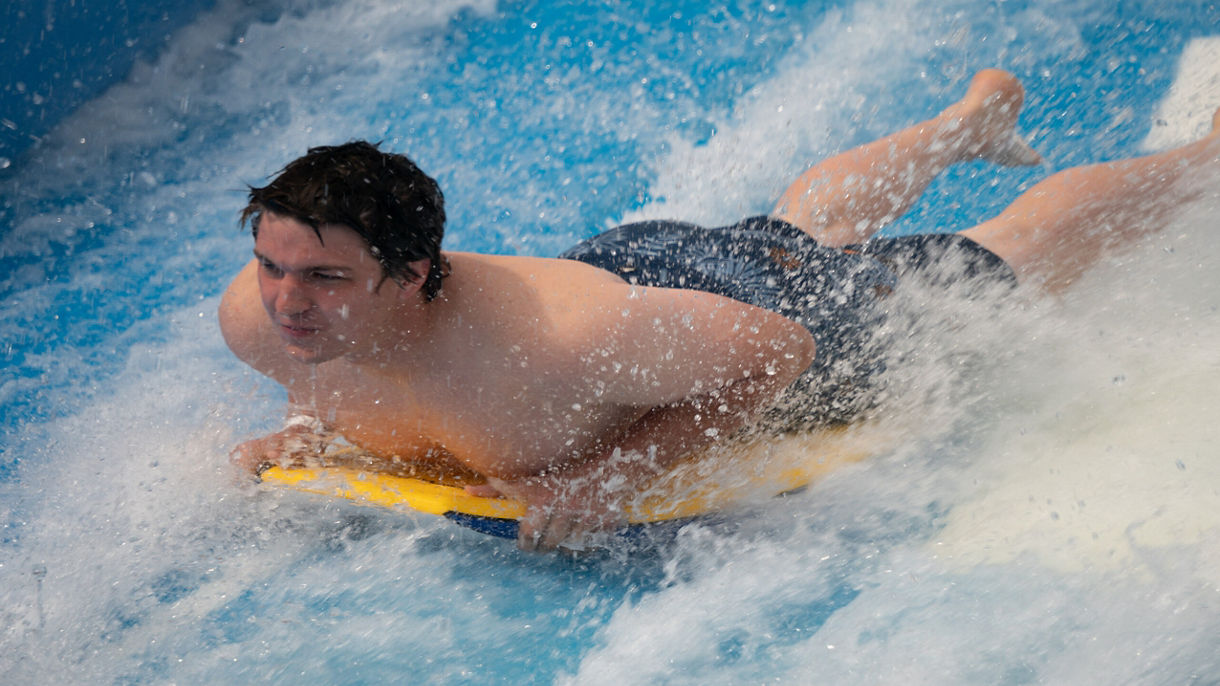 Flowrider® Body / Kneeboarding