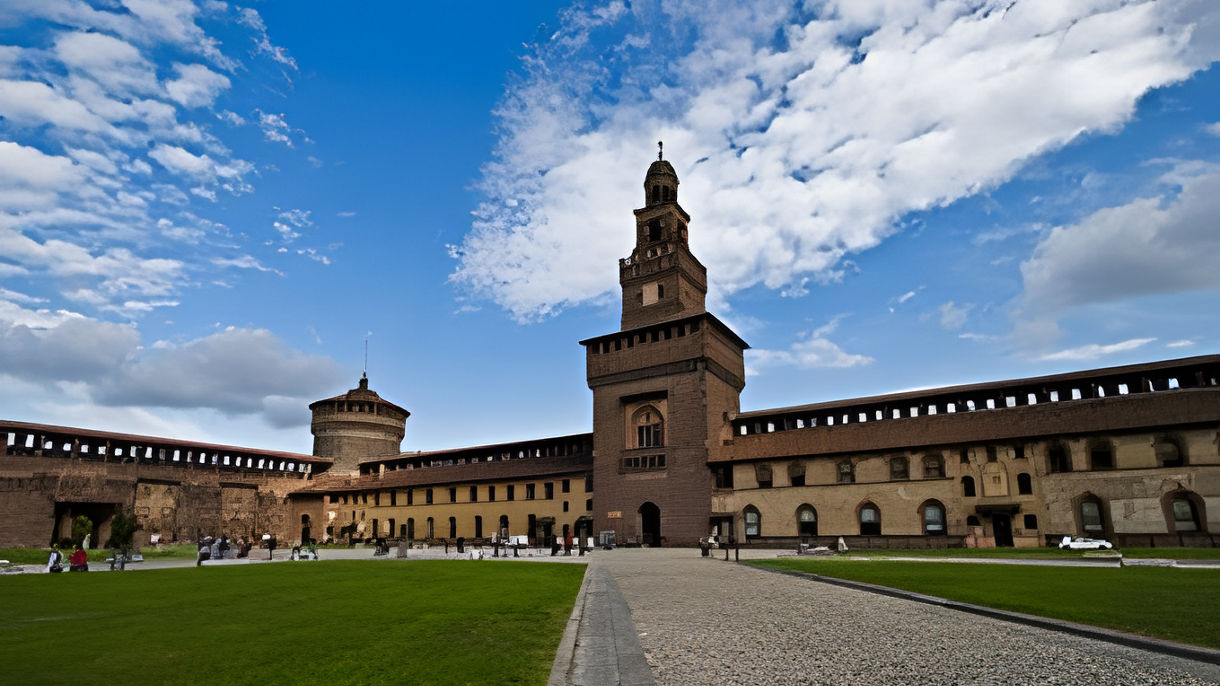 Milan:Castle Sforzesco, Pinacoteca Ambrosiana and Duomo