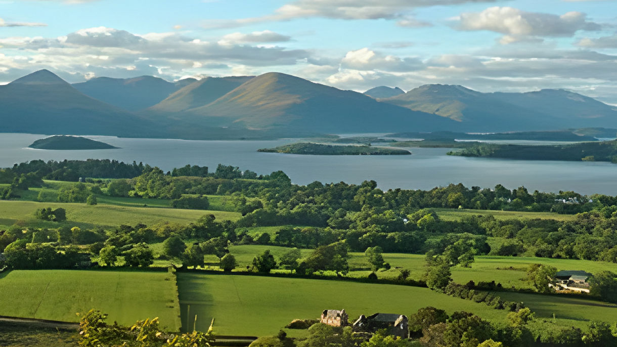 Glasgow by Private Vehicle - Car Class Full Day (With Guide)