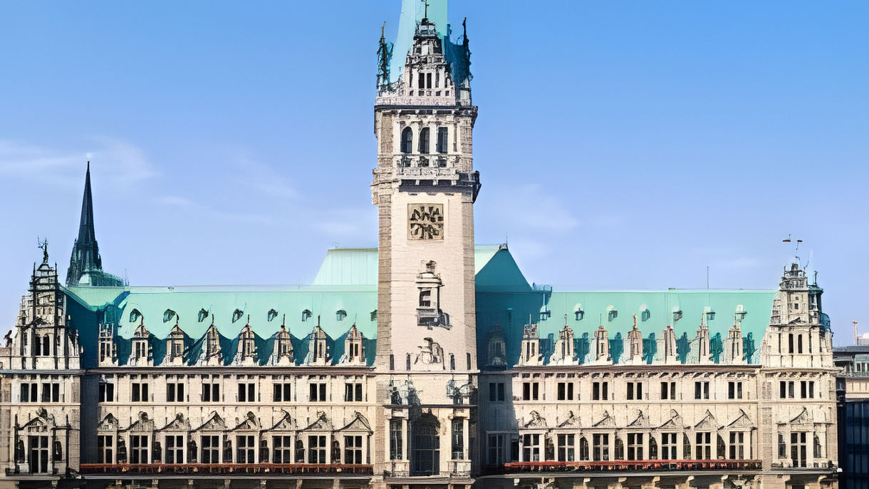 A Tale of Two Cities - Hamburg, Schwerin & A Fairytale Castle