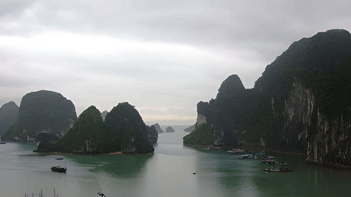 Halong Bay Junk Cruise