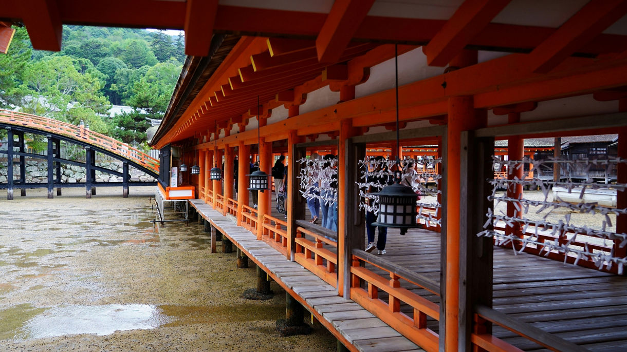 Miyajima & Itsukushima Shrine