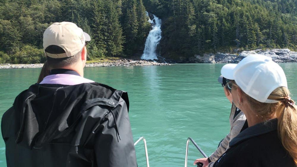Waterfalls & Wildlife Scenic Cruise