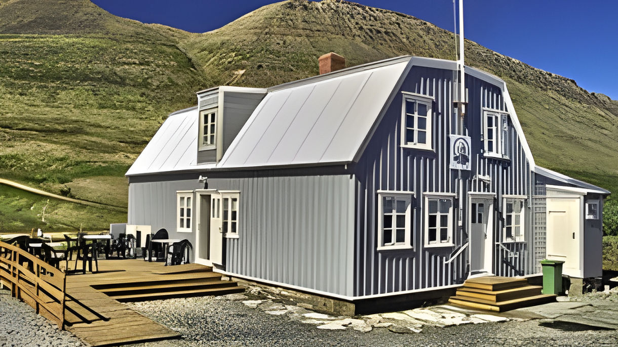 Arctic Fox Center & Icelandic Folk Music Performance