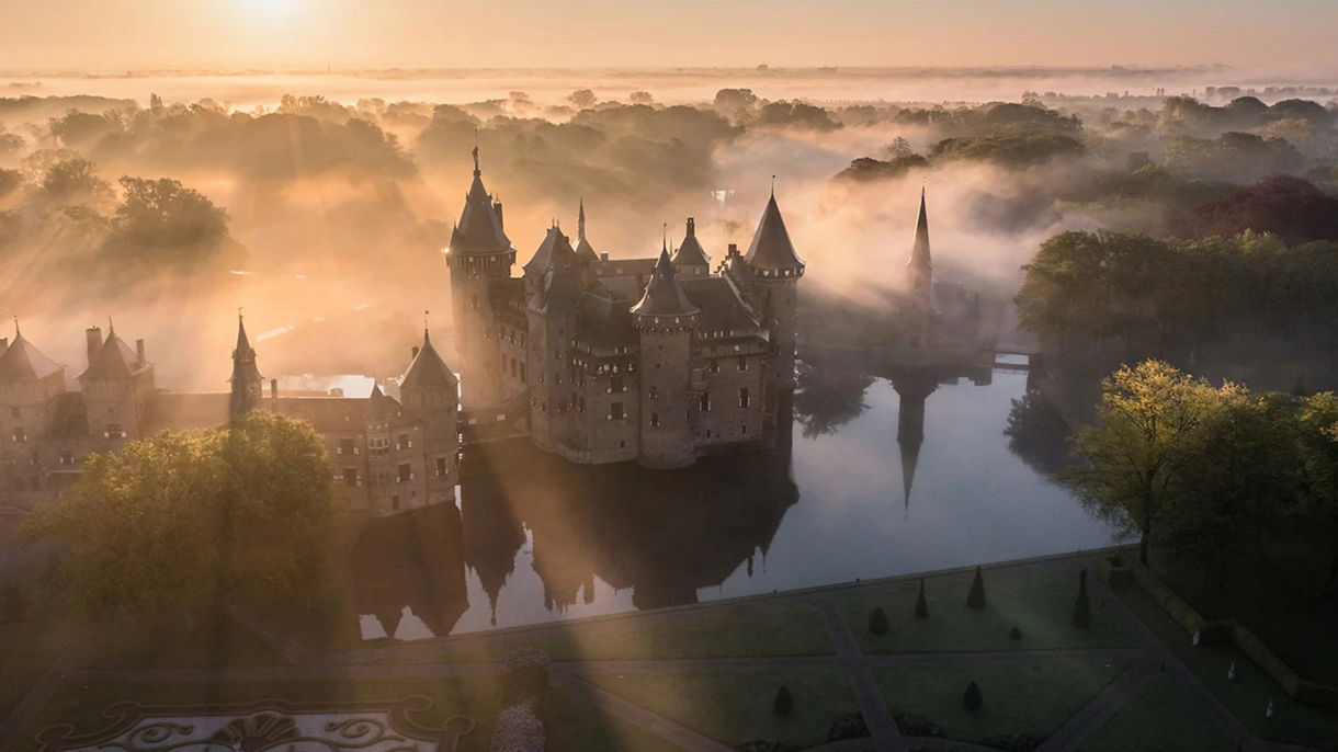 Discover Utrecht & Visit of Castle De Haar