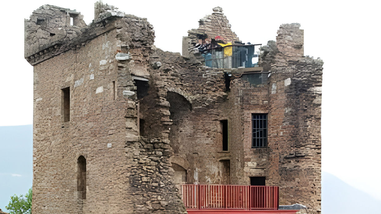 Highlights of Loch Ness & Urquhart Castle Ruins