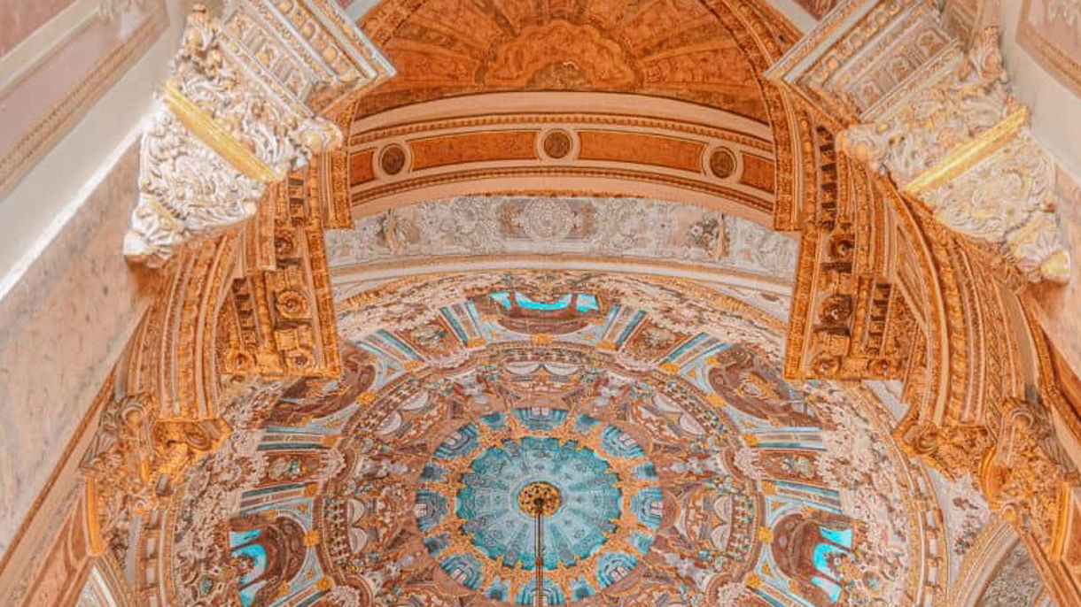 Istanbul Highlights, Bosphorus Cruise and Dolmabahce Palace