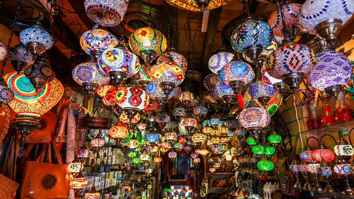 Treasure Hunt In The Grand Bazaar For Families