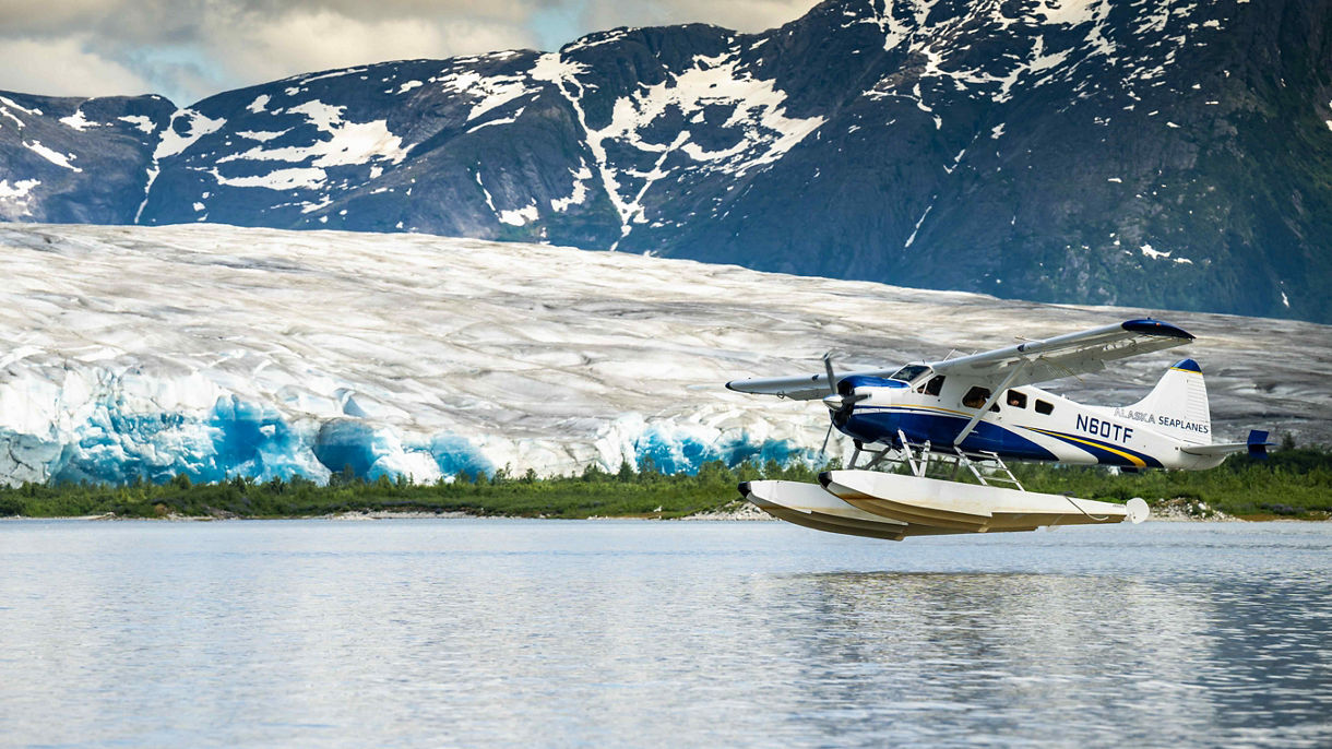 Norris Glacier Adventure: Flight, Paddle & Hike