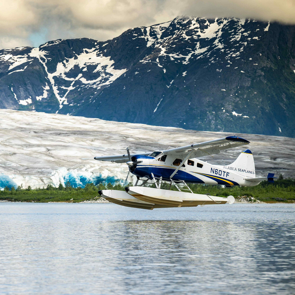 Norris Glacier Adventure: Flight, Paddle & Hike