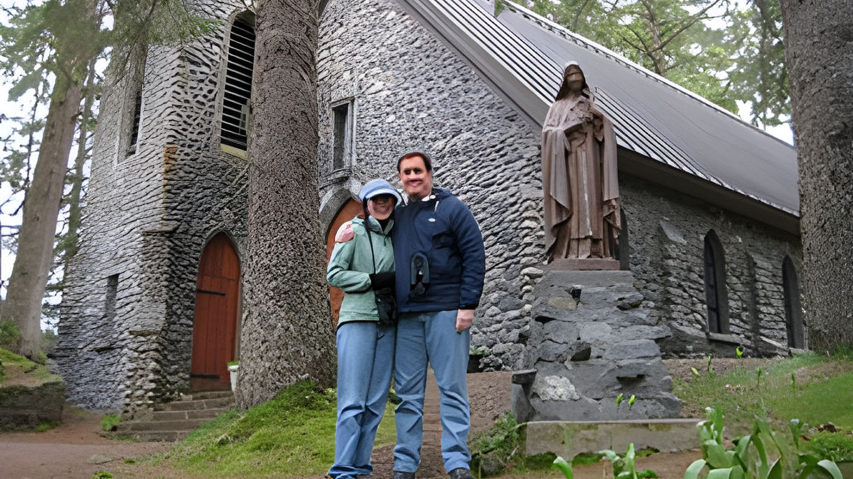 Private Van Tour with Driver - 14 Passengers