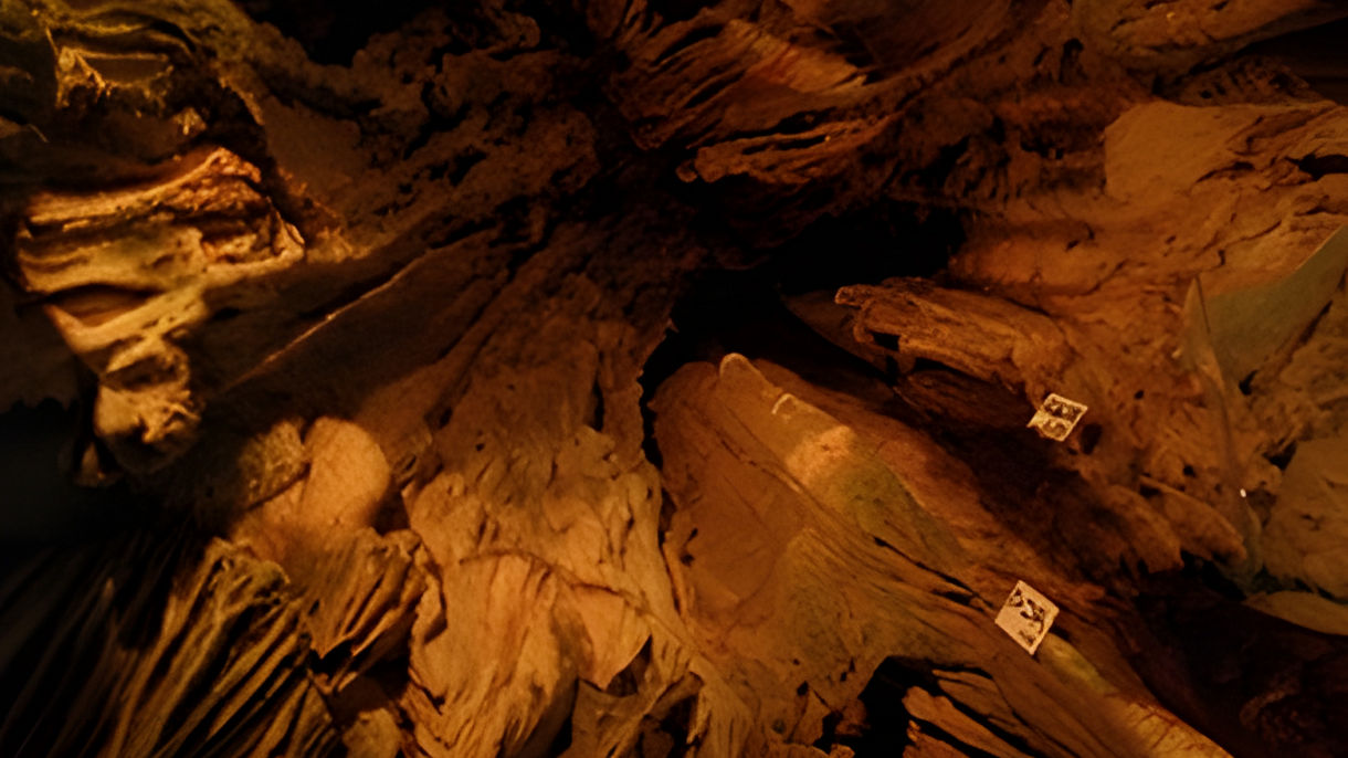 Ryugado Cave & Katsurahama Beach
